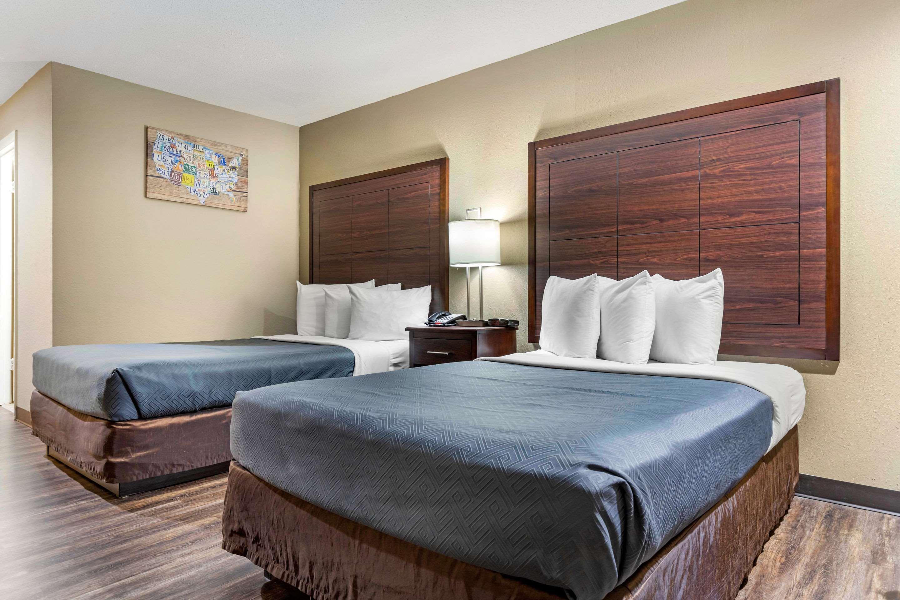 Econo Lodge Florence Bagian luar foto