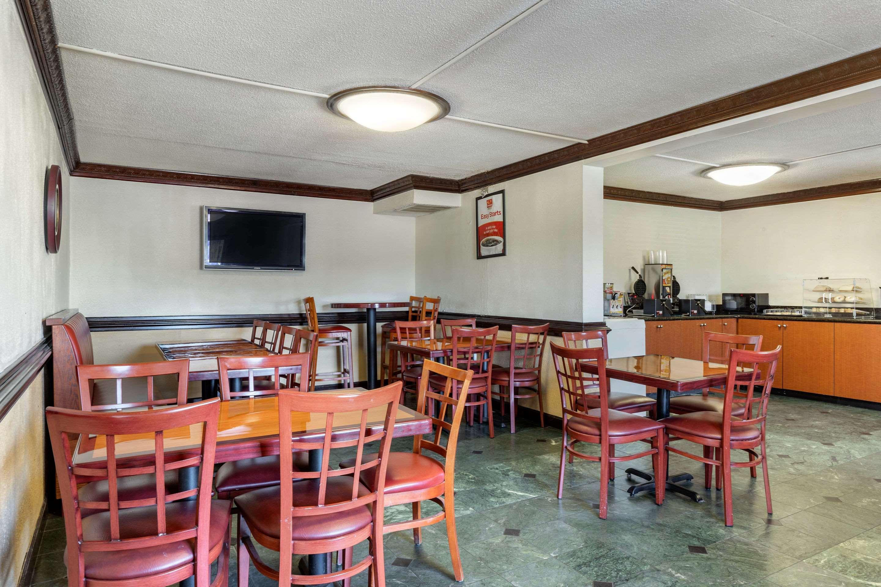 Econo Lodge Florence Bagian luar foto