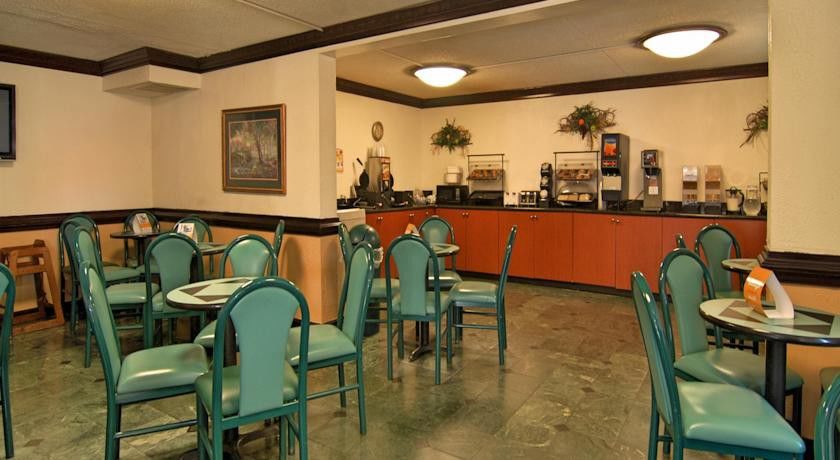Econo Lodge Florence Bagian luar foto